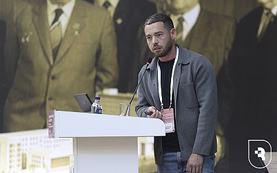 Доцент кафедры фармакологии Артур Левитан выступил на всероссийском съезде «КлинФарм-эксперт 2026» в Москве