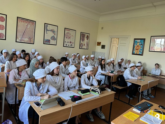 Для студентов СГМУ провели патриотическое мероприятие