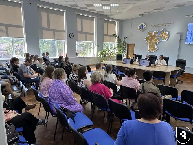 Будущие врачи и их родители встретились с представителями СГМУ в Ульяновске