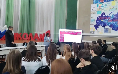 Ректор СГМУ Андрей Еремин встретился с будущими врачами в Новобурасском районе