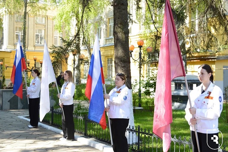 На территории Университетского городка прошел торжественный митинг, посвященный Дню Победы