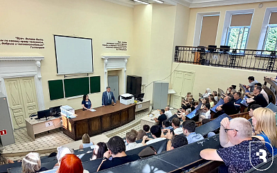 Ректор СГМУ Андрей Еремин официально дал старт  приемной кампании 2026 года