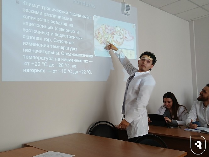 Доценты СГМУ провели семинар для иностранных студентов по вопросам питания детей 